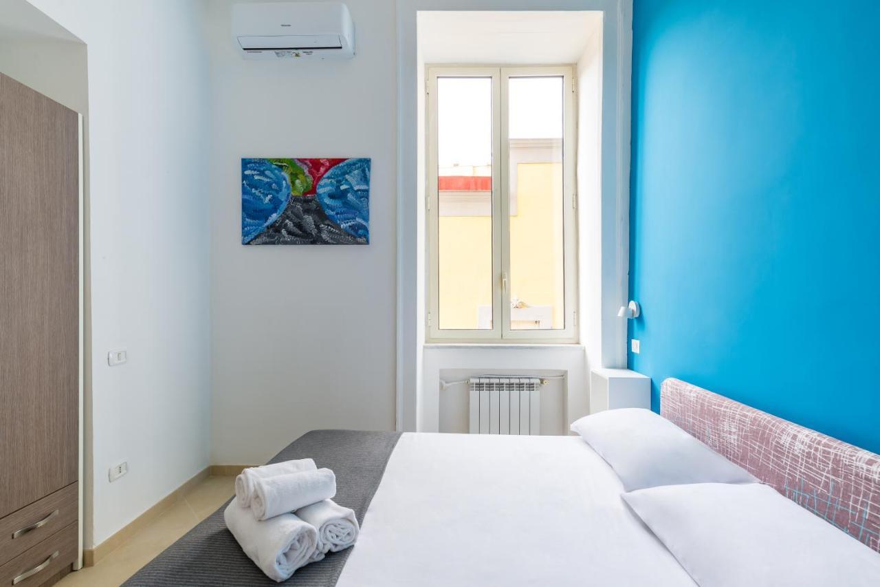Orsola Comfort House By Napoliapartments Buitenkant foto