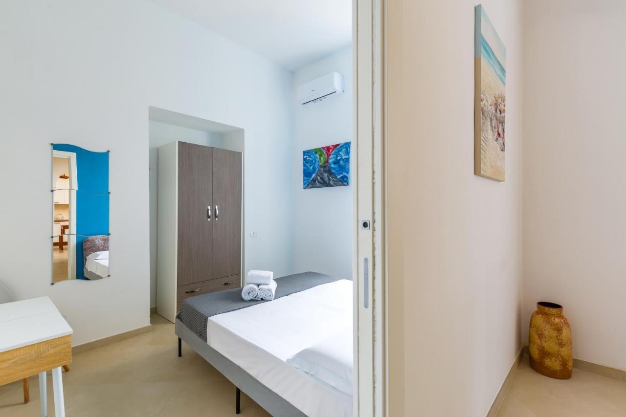 Orsola Comfort House By Napoliapartments Buitenkant foto