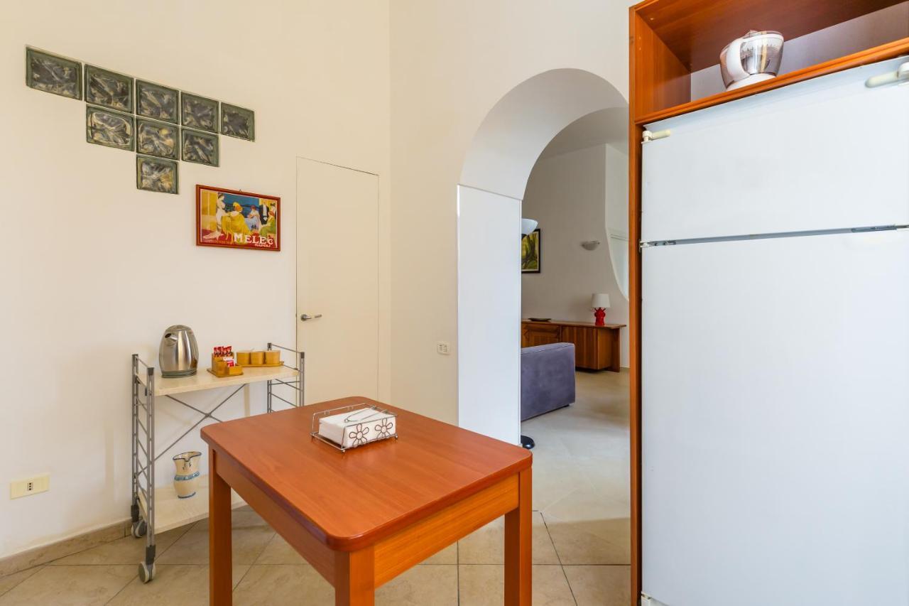 Orsola Comfort House By Napoliapartments Buitenkant foto